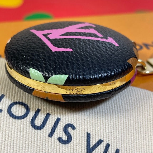 Louis Vuitton Astropill Multicolor Murakami Light Up Key Chain or Bag Charm - Picture 8 of 16